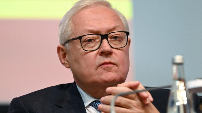Россия готова к контактам с новой администрацией США, заявил Рябков