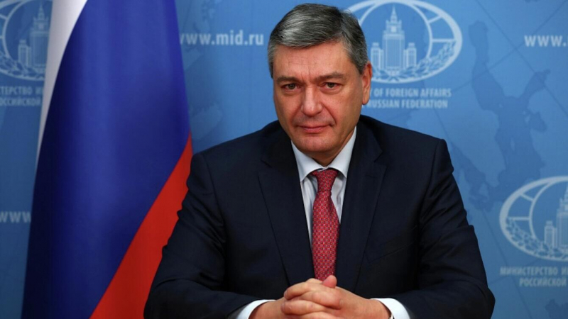 Россия не хочет видеть "ползучей экспансии" НАТО в Азию, заявил Руденко