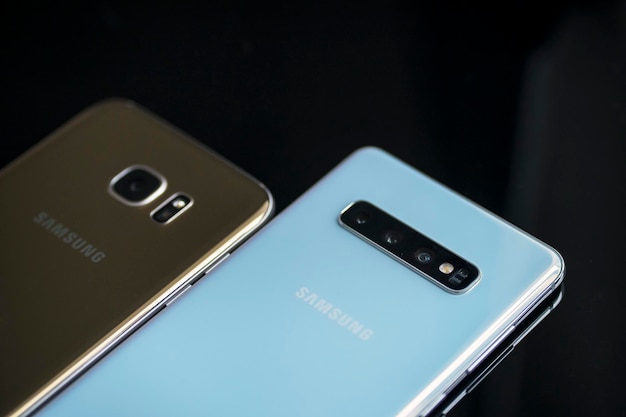 Тест на прочность iPhone Galaxy Nokia сравнительный обзор