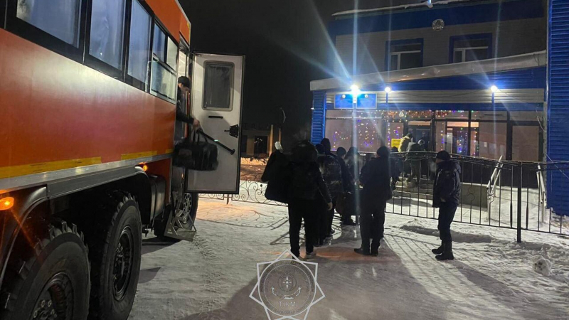 40 человек эвакуировали спасатели в Карагандинской области