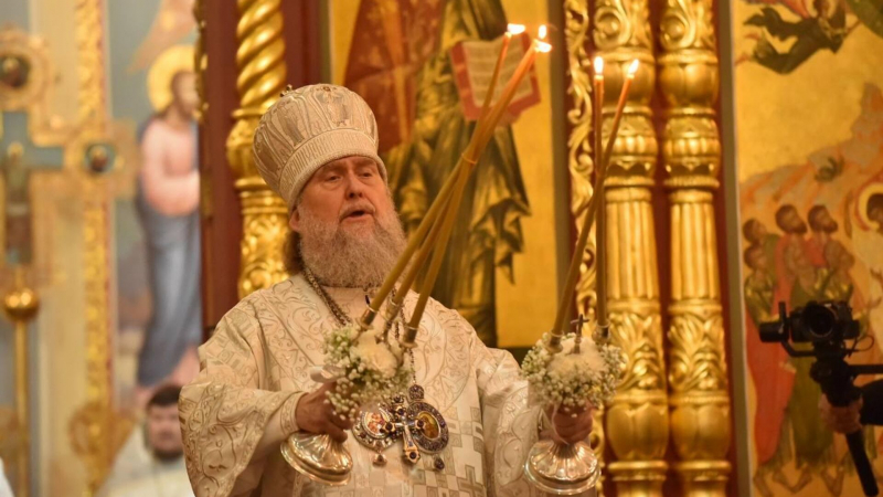 Алматинцы празднуют Крещение